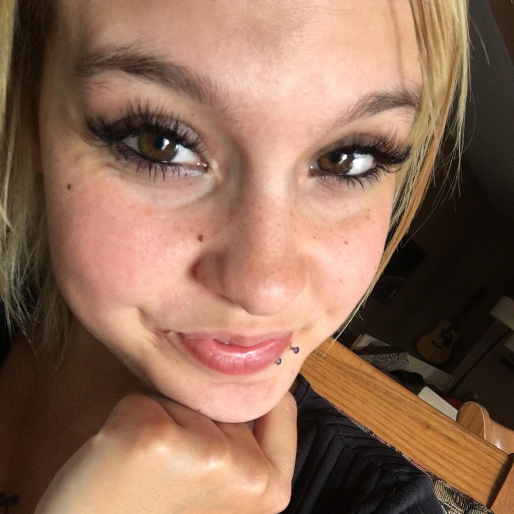 Meet your Posher, Laurianne